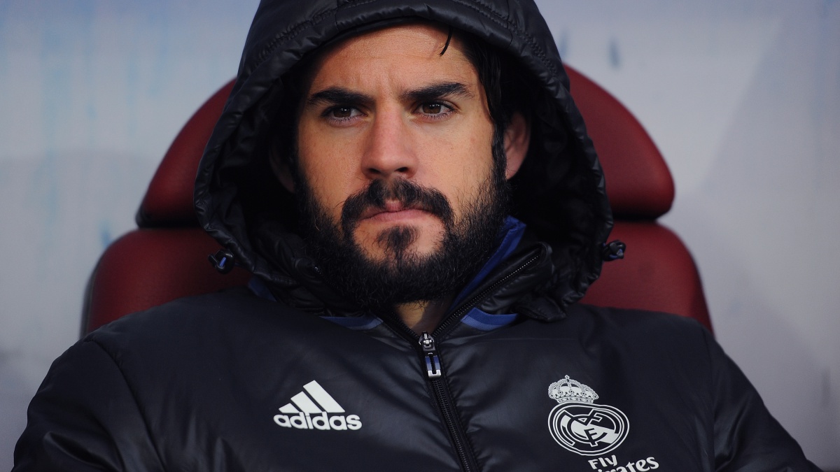 Isco, en el banquillo de Ipurúa