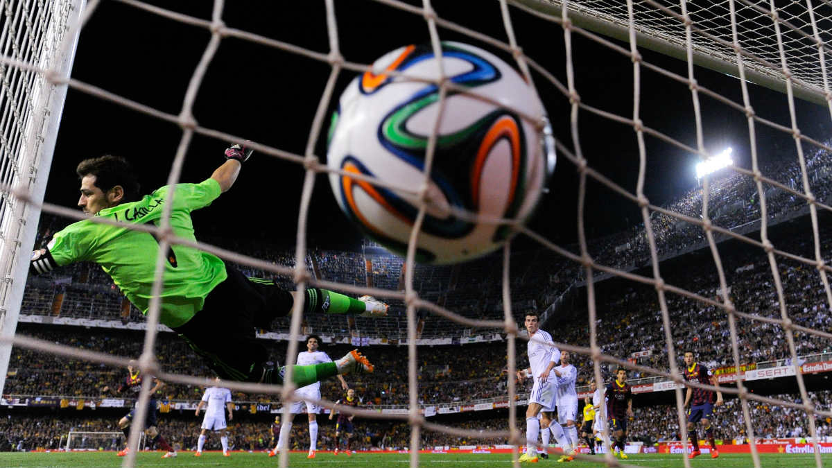 Bartra contesta al ‘trolleo’ de Casillas recordando un gol inútil que le marcó en la final de Copa