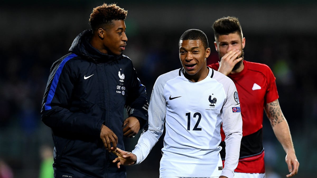 Mbappé, feliz tras debutar con Francia. (AFP)