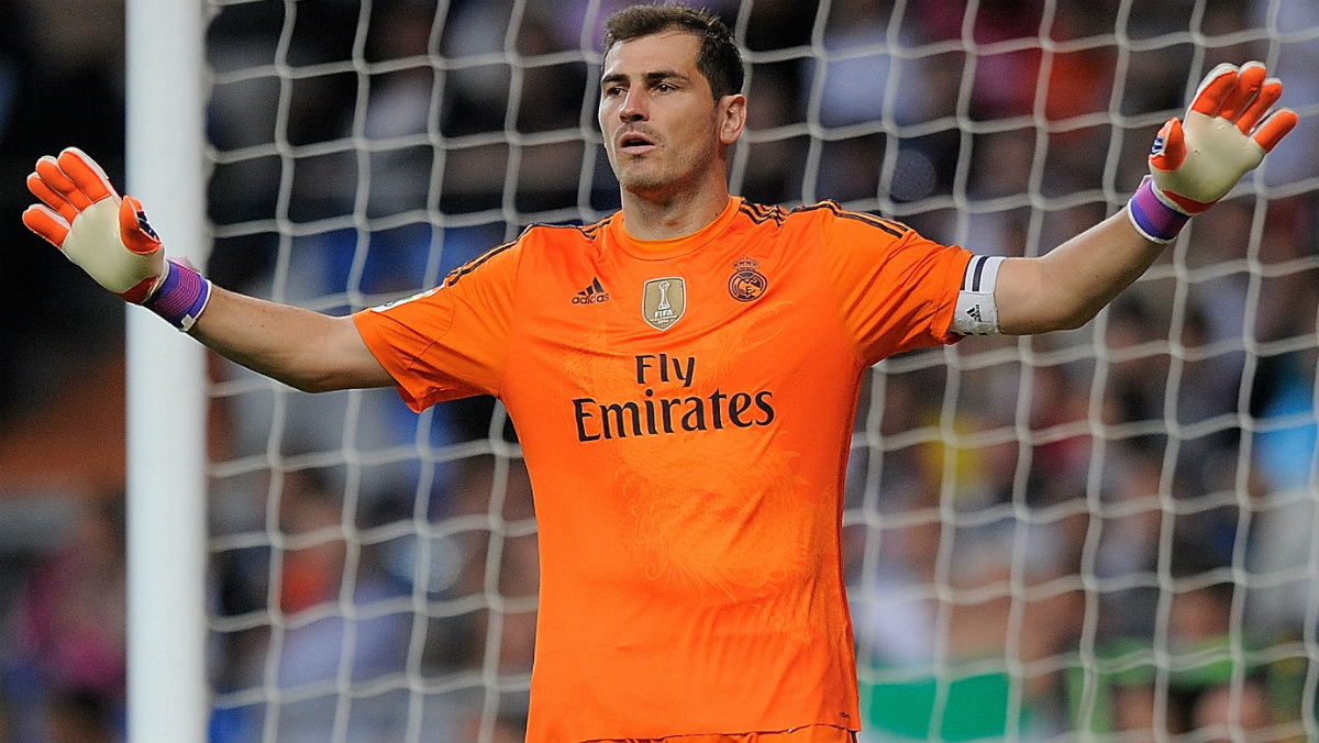 Casillas en uno de sus últimos partidos en el Bernabéu. (Getty)