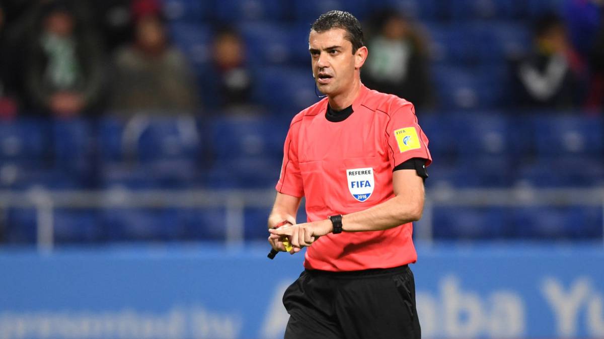Viktor Kassai tiene experiencia en Eurocopas y Mundiales.