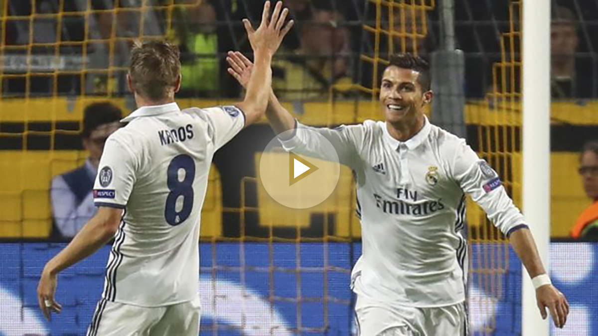 Cristiano, celebrando su gol junto a Kroos.