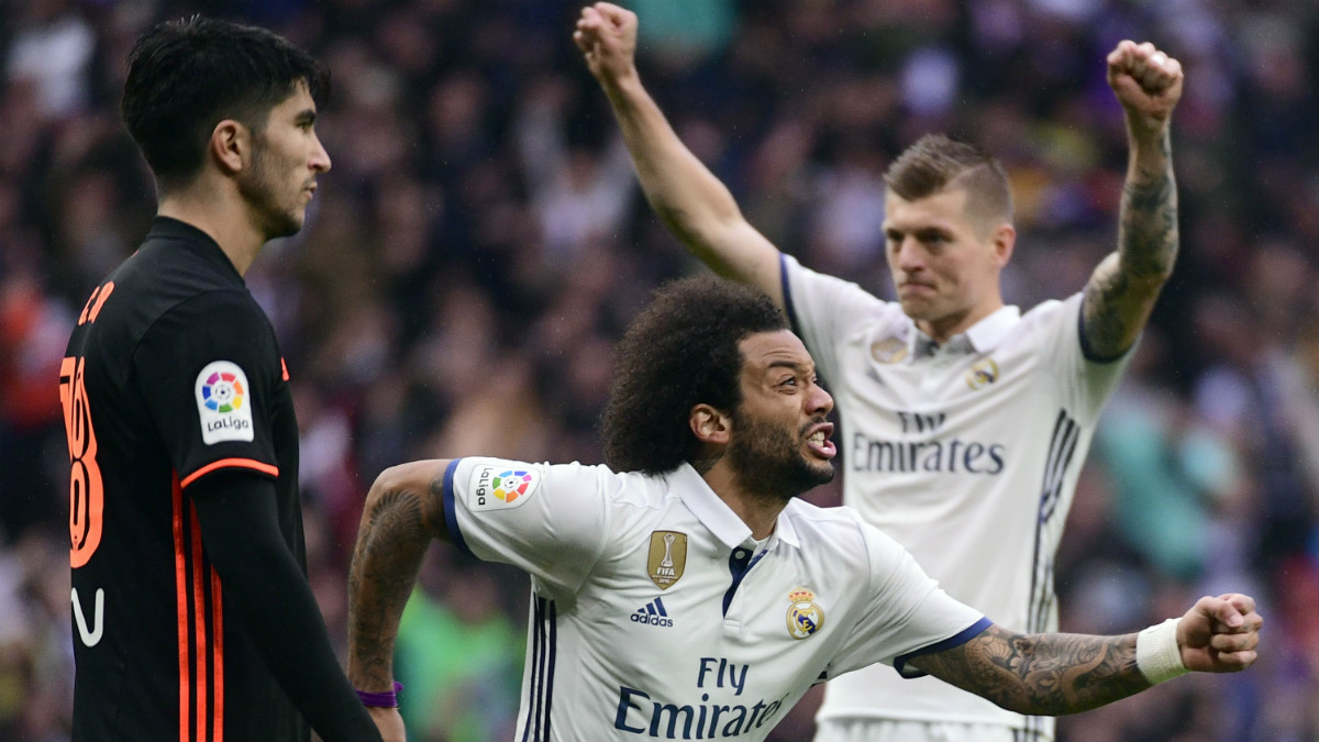 Marcelo celebra con rabia su segundo gol de la temporada en Liga. (AFP)