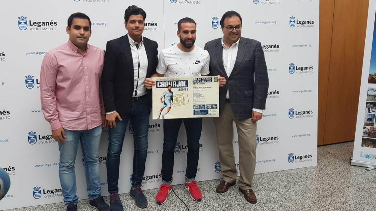 Carvajal durante un acto en Leganés. (Foto: Hugo Carrasco)