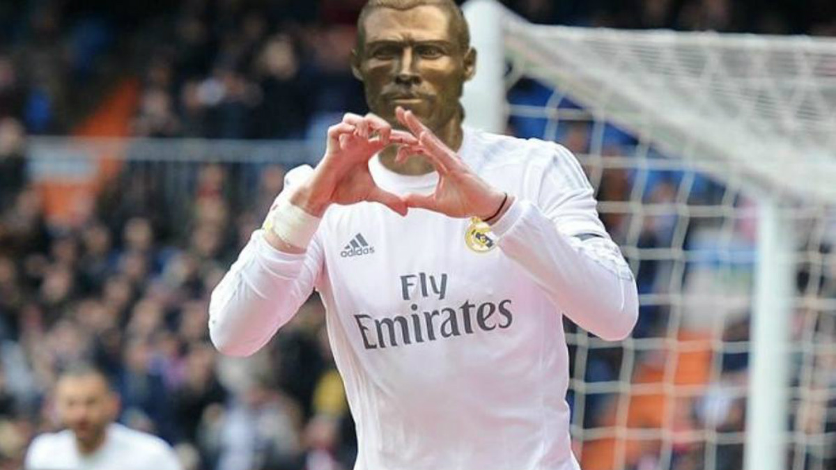 El busto de Gareth Bale celebra un gol con el Real Madrid.