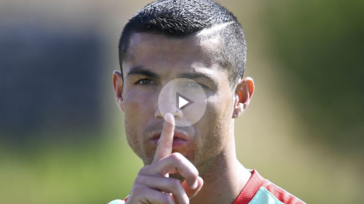Cristiano manda callar a la prensa durante el entrenamiento. (AFP)