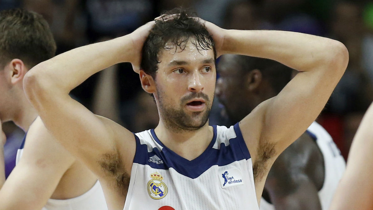 Llull se lamenta en La Fonteta. (EFE)