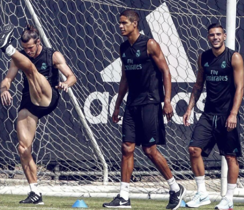 Bale ha vuelto como una moto y más fuerte que nunca