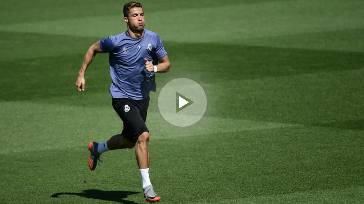 Cristiano Ronaldo, en un entrenamiento. (AFP)