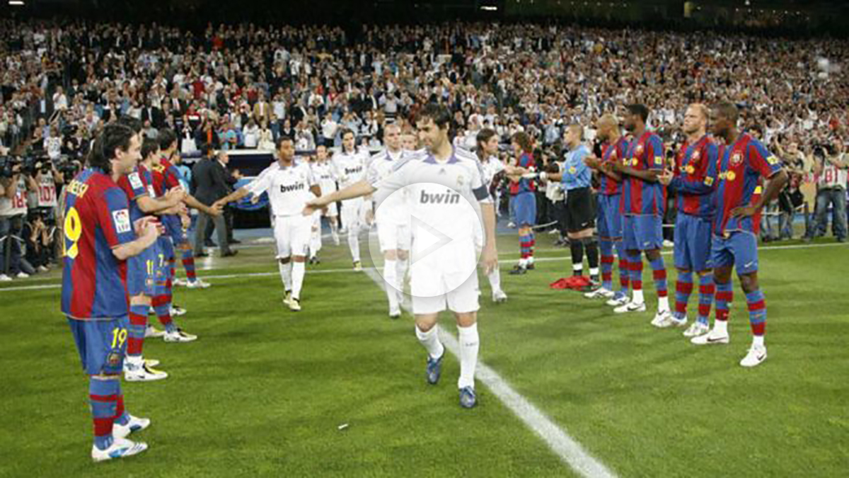 El Barcelona hizo pasillo al Real Madrid en 2008. (Realmadrid.com)