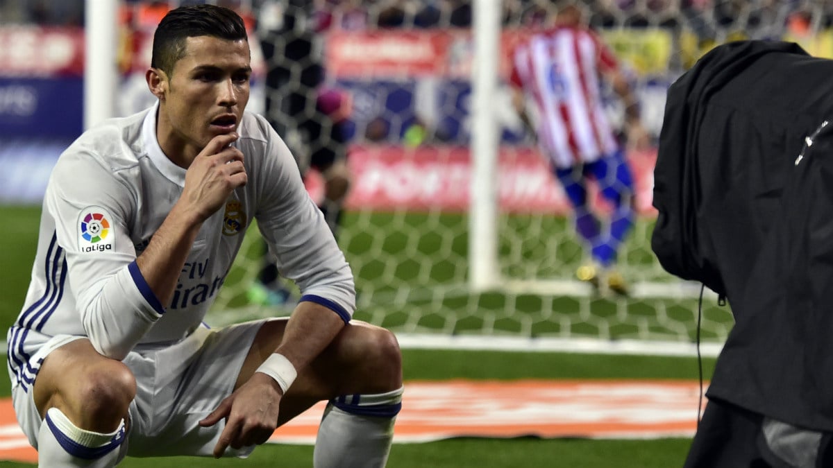 Cristiano Ronaldo celebra un gol delante de la cámara. (AFP)