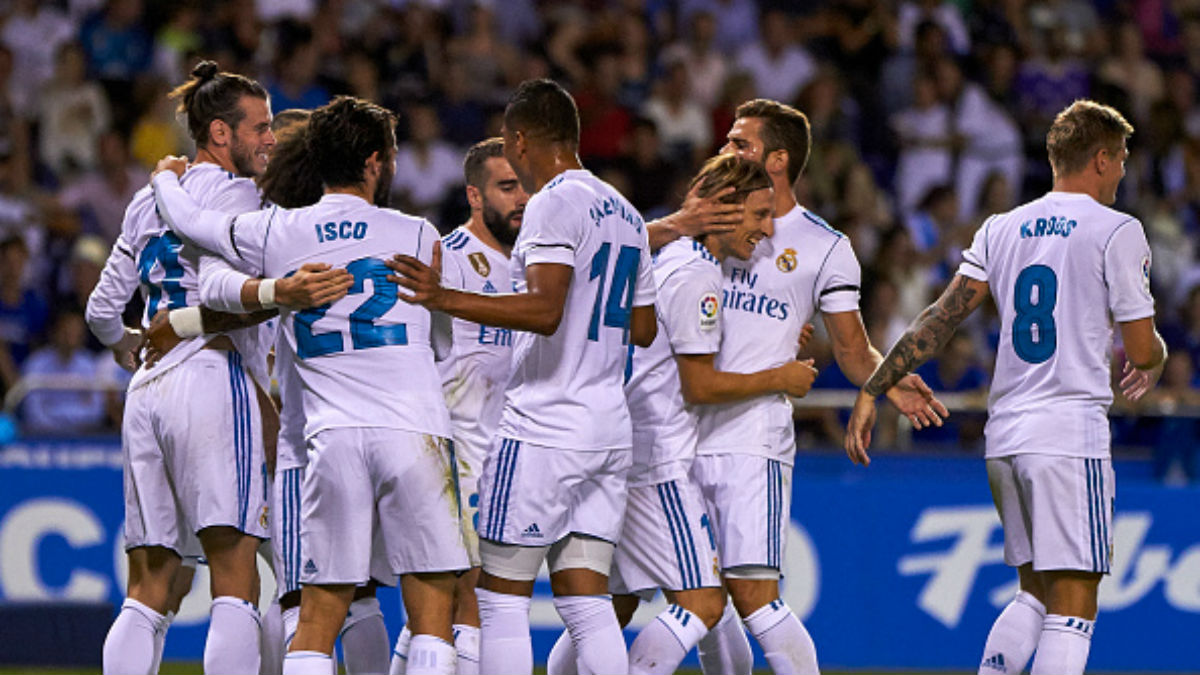 El Real Madrid celebra uno de los goles ante el Deportivo (Getty).