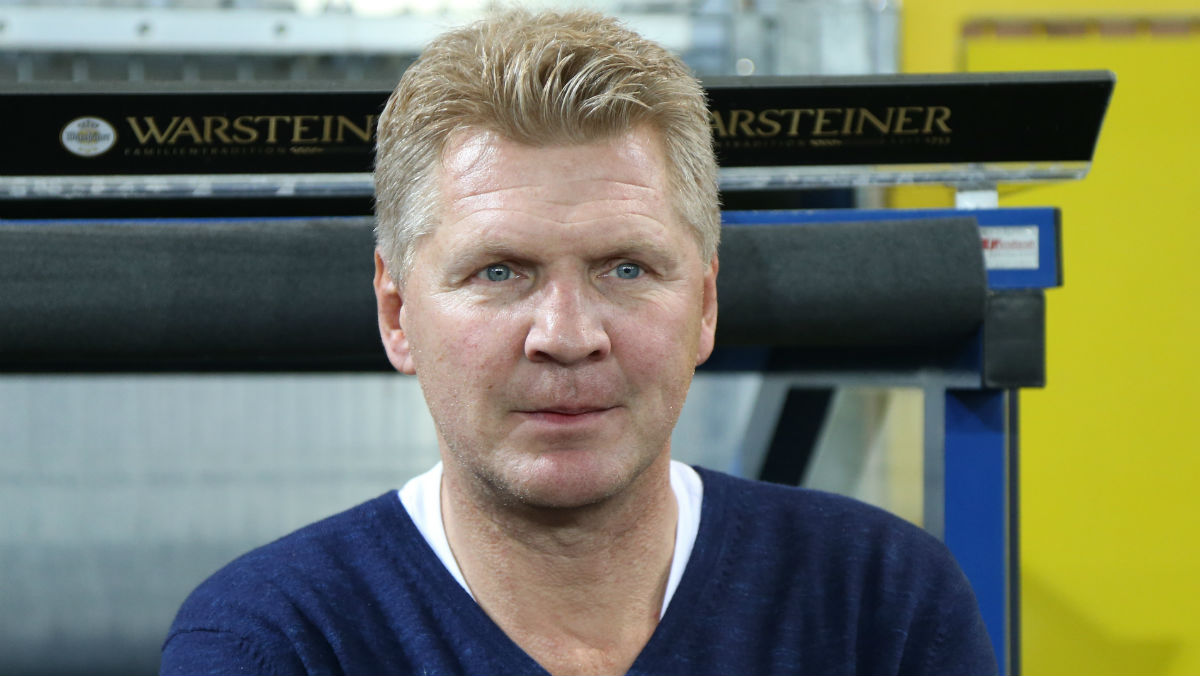 Effenberg durante su etapa como entrenador. (AFP)