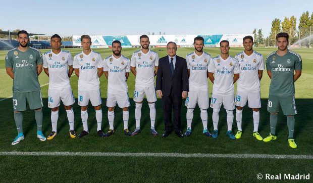 La plantilla del Real Madrid se hizo la foto oficial de la temporada 2017-18