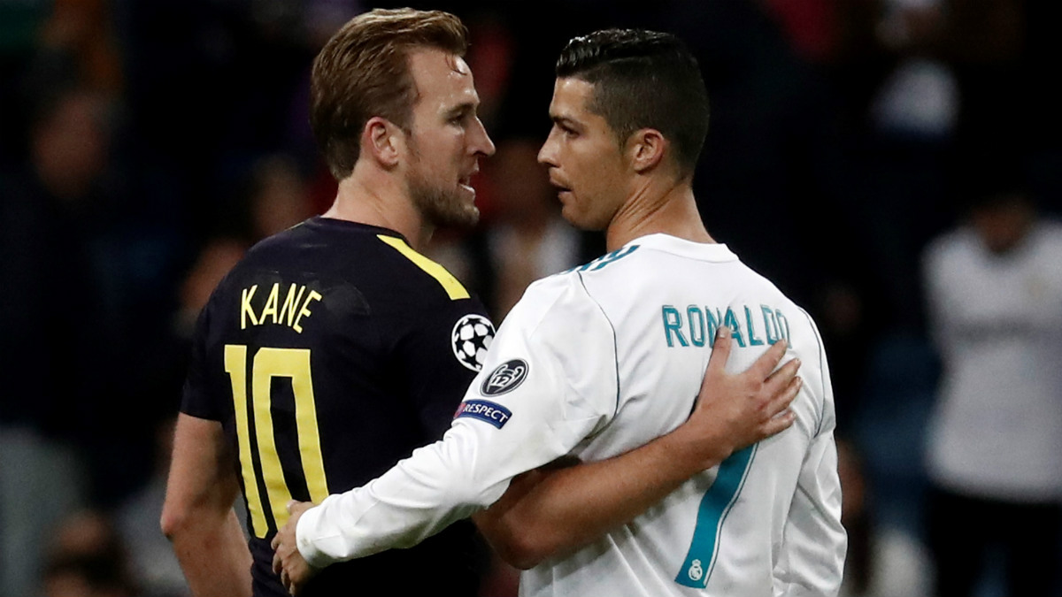 Kane y Cristiano se saludan tras el Real Madrid-Tottenham. (Getty)