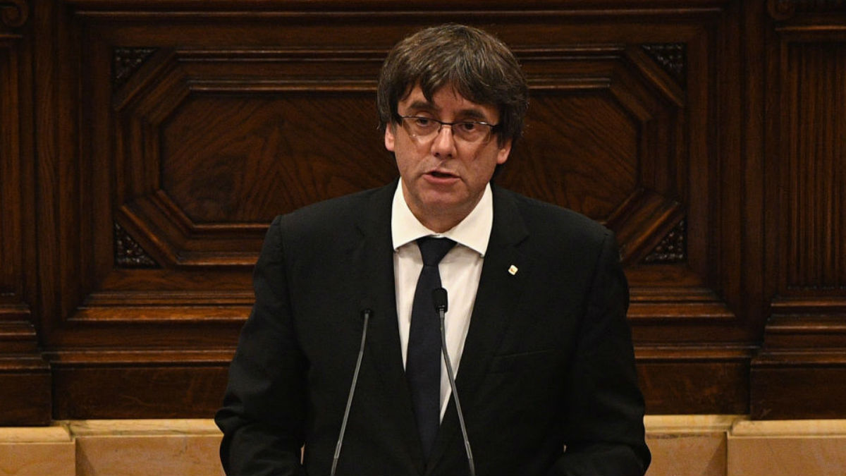 Carles Puigdemont en una comparecencia en el Parlament (Getty).