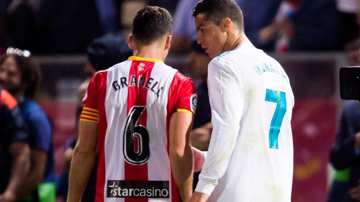 Granell y Cristiano Ronaldo, hablando durante el Girona-Real Madrid.