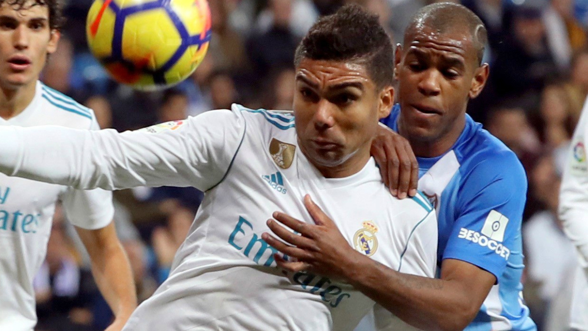 Casemiro en el momento del gol al Málaga. (EFE)