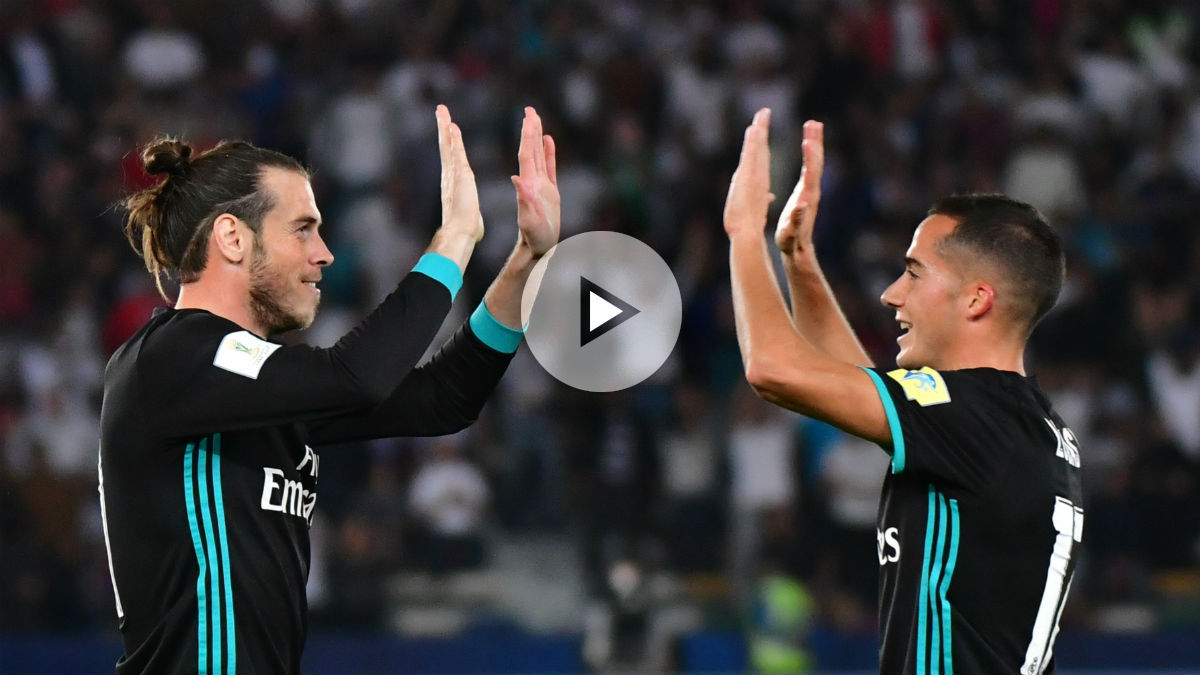 Gareth Bale celebra su gol ante el Al Jazira con Lucas. (AFP)