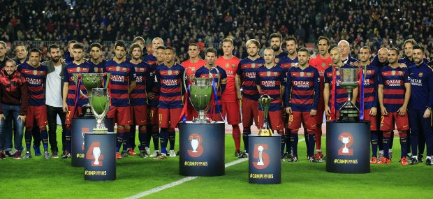barça-ofrece-trofeos-2015-aficion