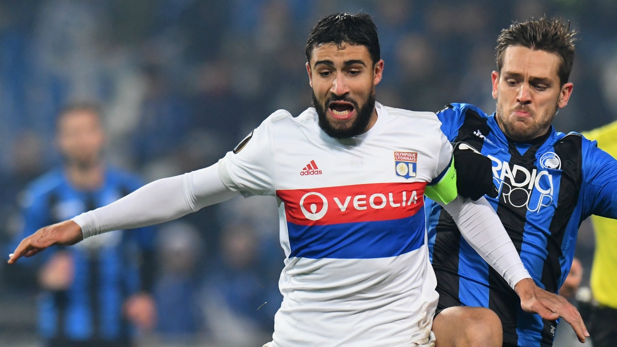 Nabil Fekir durante un partido de la Europa League con el Olympique de Lyon. (Getty Images)