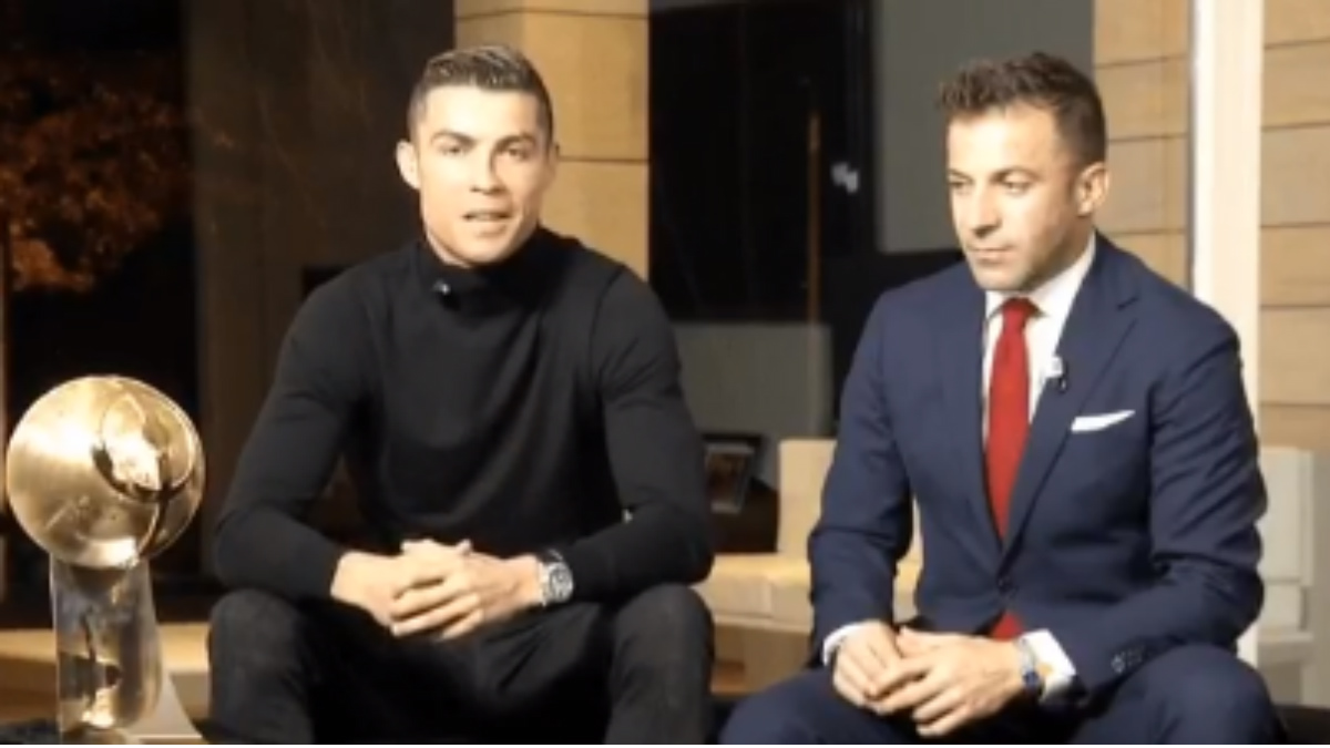 Del Piero entregó a Cristiano el premio al mejor jugador del año 2017.