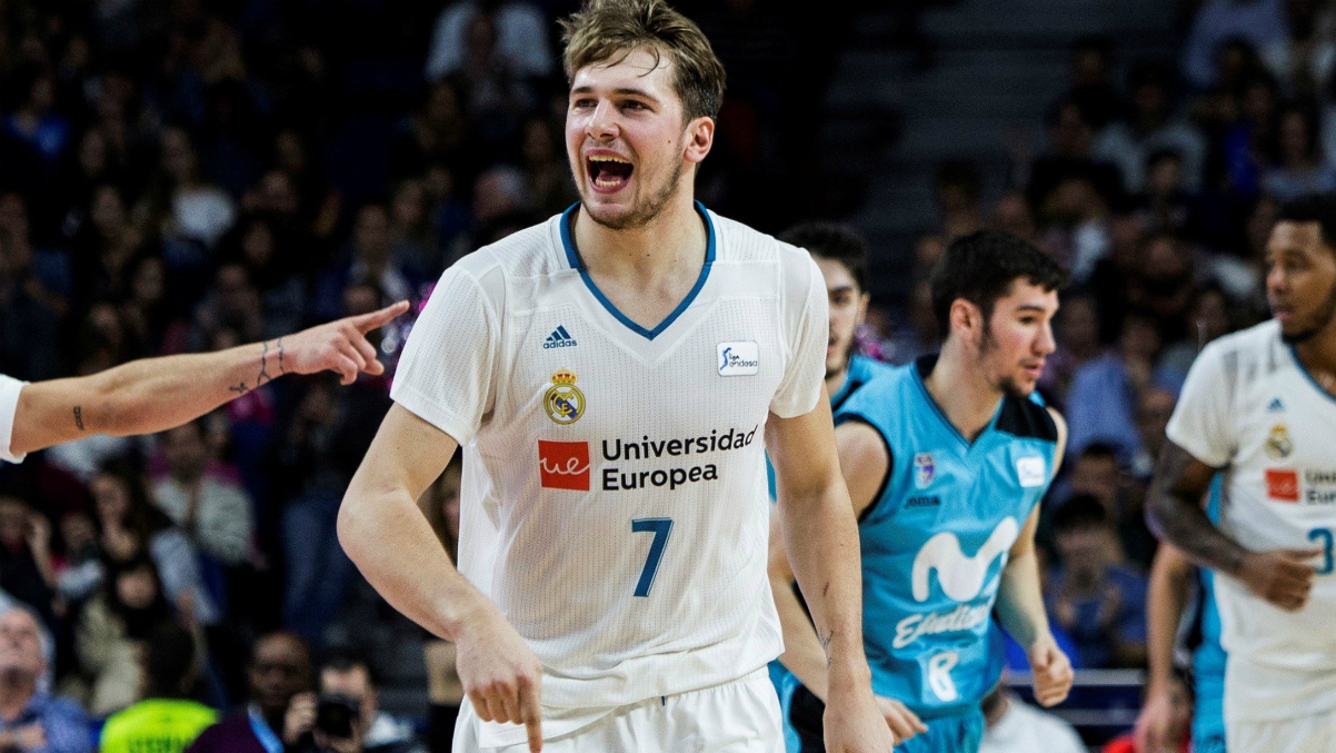 Luka Doncic durante el pasado derbi ante Movistar Estudiantes. (EFE)