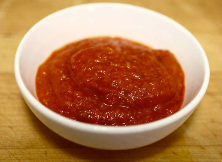 Cómo hacer salsa de tomate en el microondas