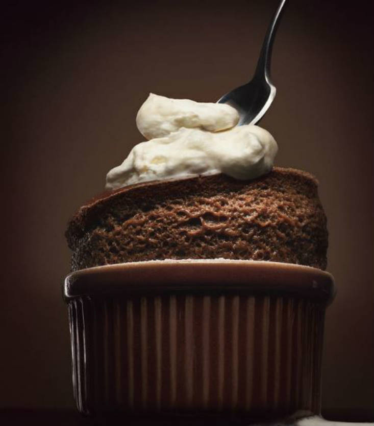 Di adiós al calor con este batido helado de chocolate para hacer en casa