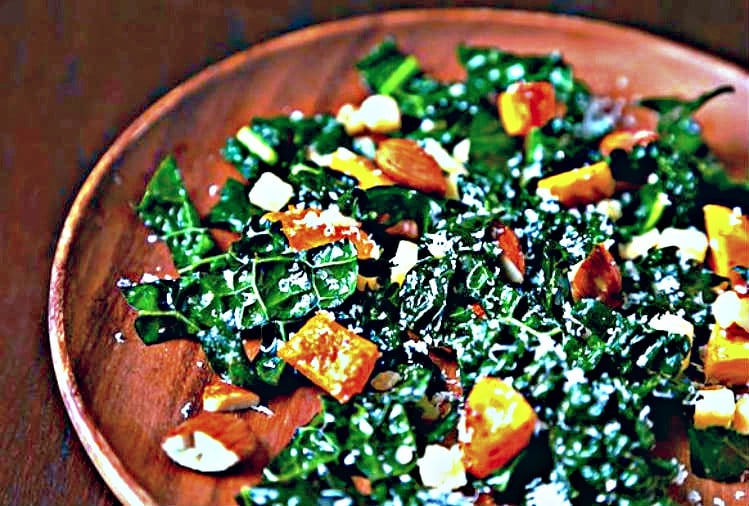 Ensalada de kale, calabaza y queso cheddar