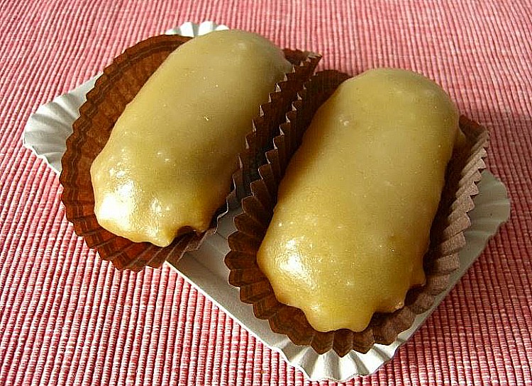 Carbayones, pasteles de yema asturianos