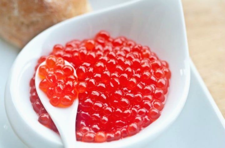 4 aperitivos fáciles para el Día de la Madre. el caviar de rojo de salmón