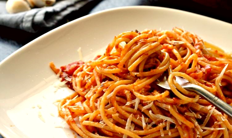 espaguetis-con-atun.jpg