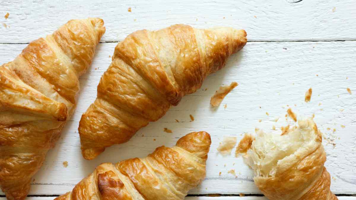 Receta de Croissants caseros: Cruasanes de hojaldre al estilo artesano