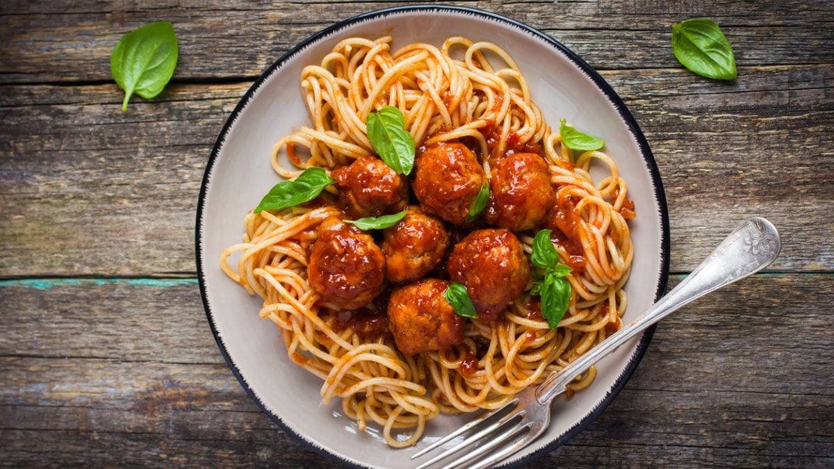 Receta de espaguetis con albóndigas