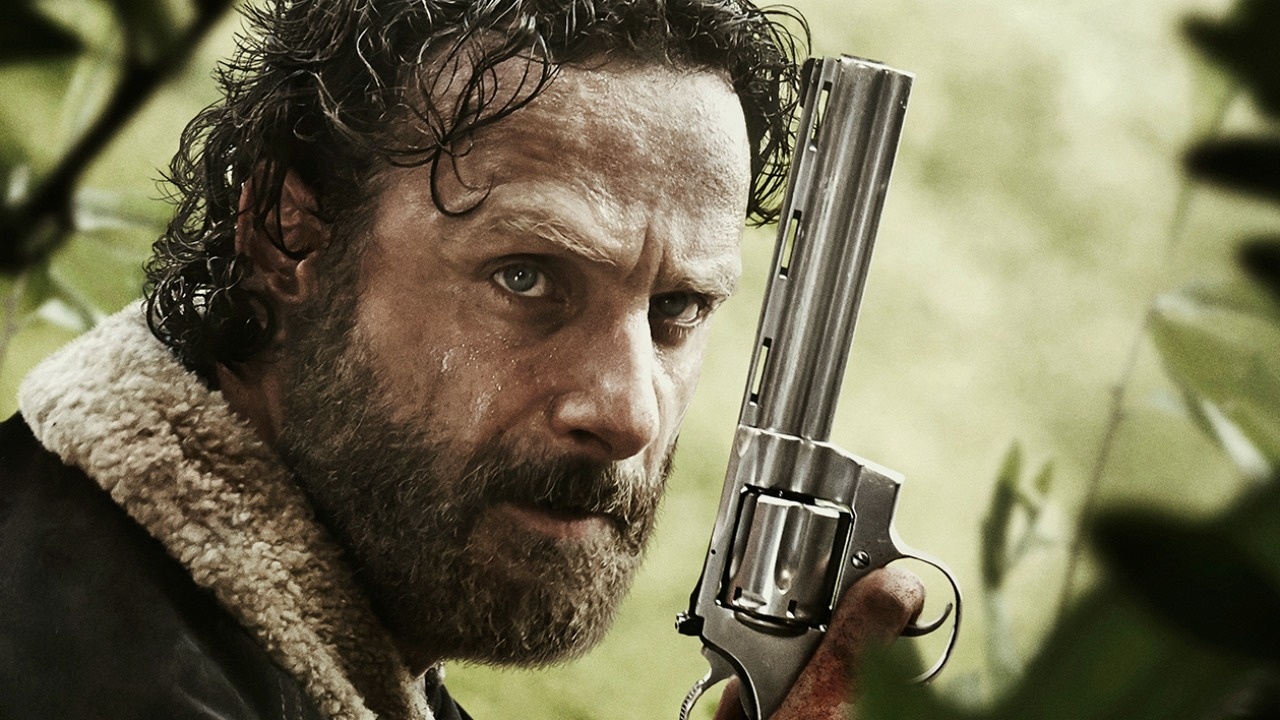 The Walking Dead: ¿quién observaba a Rick y Aaron desde la distancia?