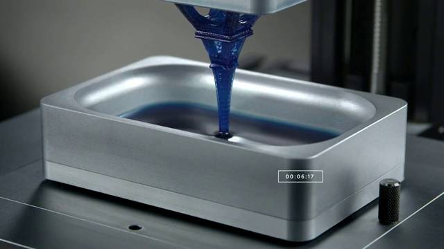 CLIP: la impresora 3D que trabaja hasta 100 veces más rápido que sus predecesoras