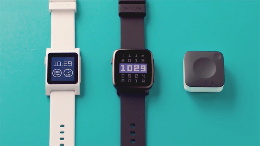 Fitbit compra Pebble, el fabricante de relojes inteligentes