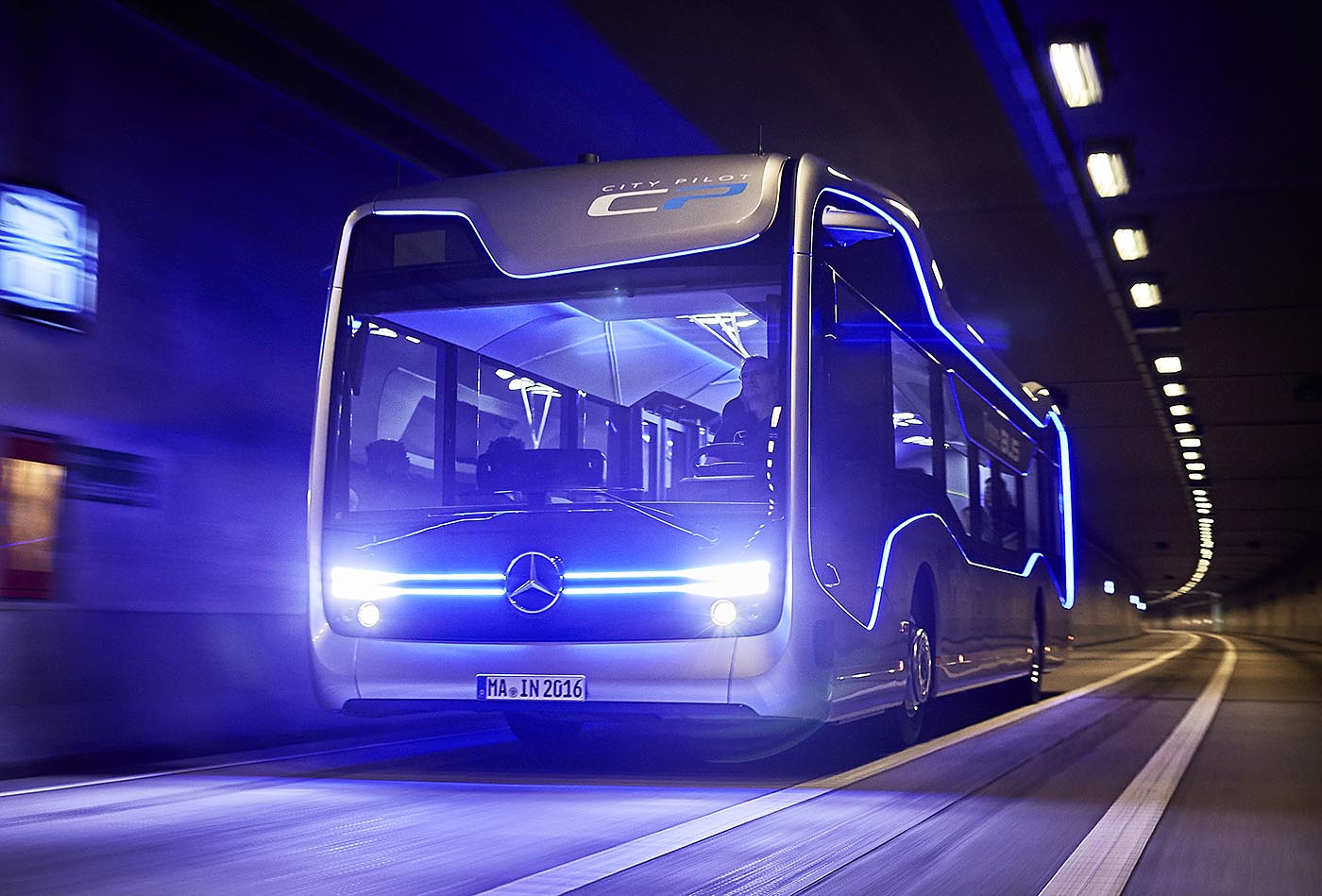 Mercedes ya prueba sus autobuses autónomos en Amsterdam