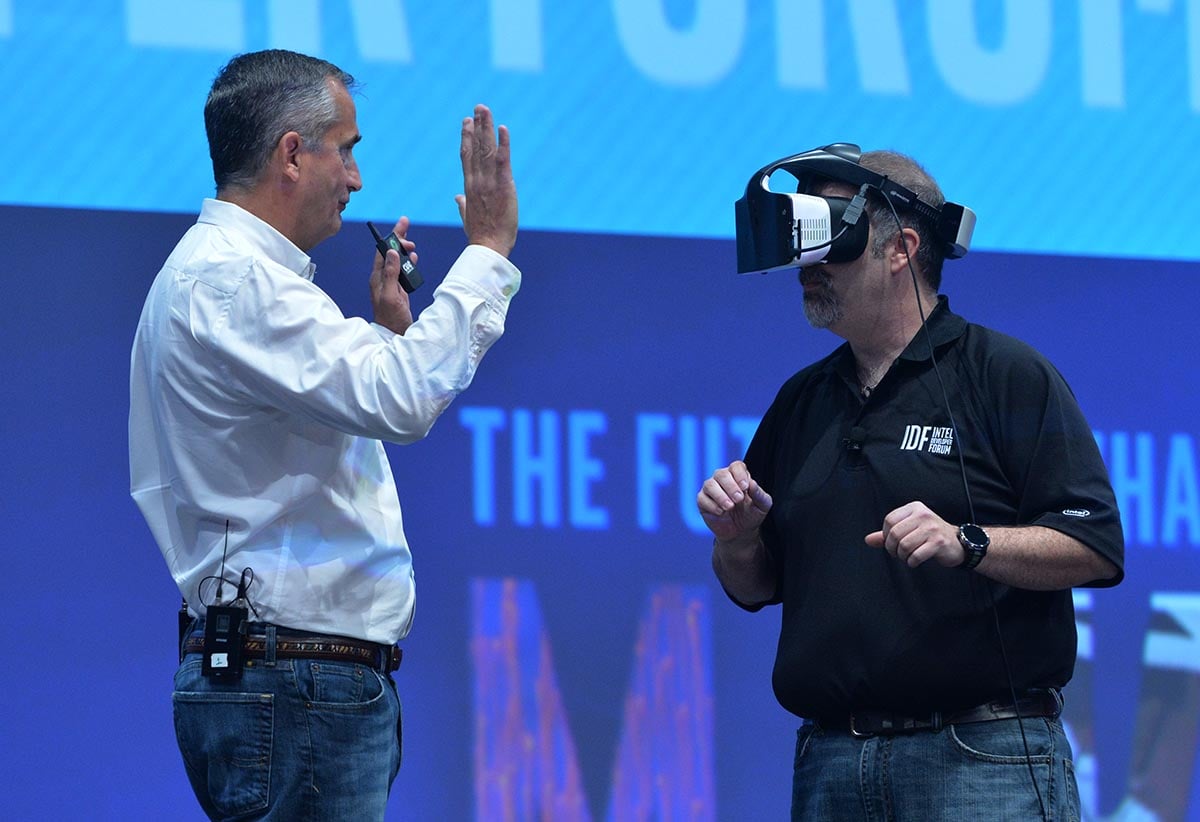 Intel’s Craig Raymond displays the Project Alloy virtual reality headset during the Day 1 keynote at the 2016 Intel Developer Forum in San Francisco on Tuesday, Aug. 16, 2016. Intel CEO Brian Krzanich’s keynote presentation offered perspective on the unique role Intel will play as the boundaries of computing continue to expand. (Credit: Intel Corporation)