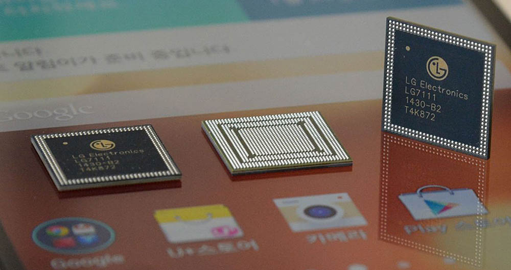 Otro de los candidatos a ser cliente de las factorías de Intel puede ser LG para sus procesadores Nuclun, que ya ha llegado a incorporar en algunos de sus teléfonos para Corea, pero no se han generalizado en sus smartphones.