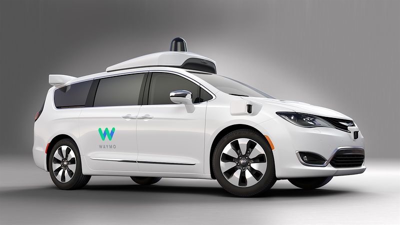 Waymo (Google) ya prueba sus vehículos autónomos con pasajeros reales