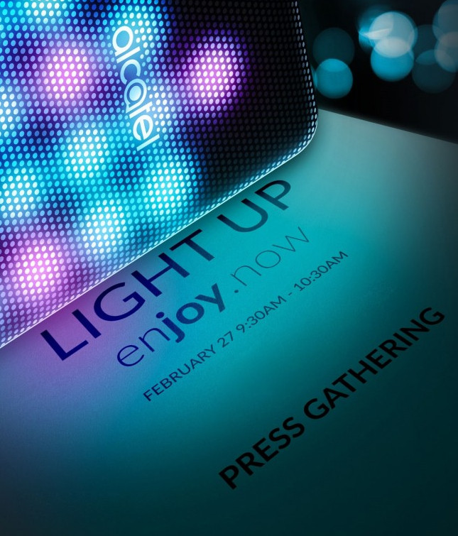 Alcatel presentará un móvil que «baila» con luces LED