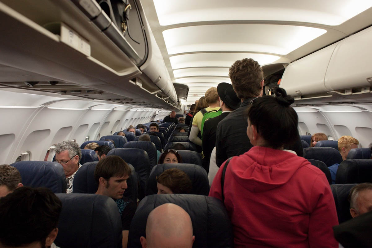 Cinco increíbles razones por las que echar de un vuelo a un pasajero
