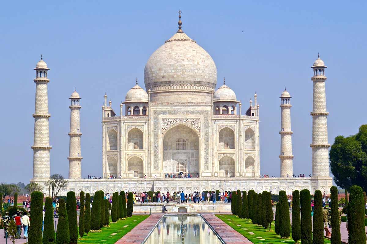 El Taj Mahal se convierte en un gran retrete para los mosquitos