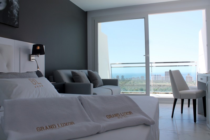 Un Benidorm diferente sin pisar la playa - Grand Luxor Hotel All Suites