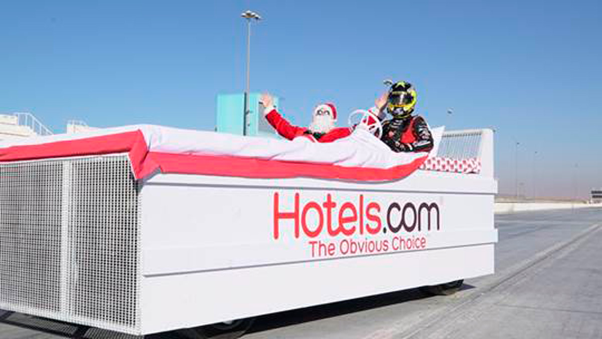Hoteles.com bate un record Guinness con la cama más rápida del mundo