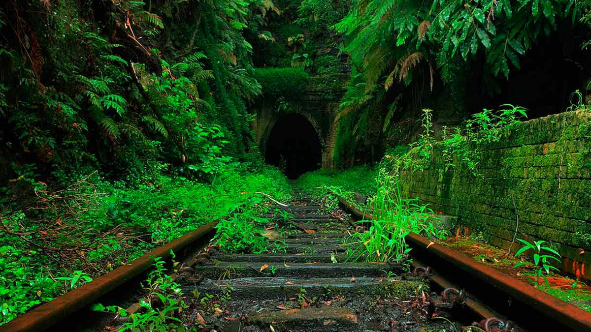 De ruta por las estaciones abandonadas más curiosas