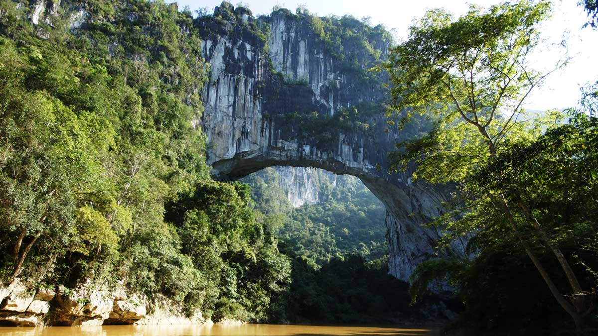 Te presentamos Xian Ren Qiao, el arco natural más grande del mundo