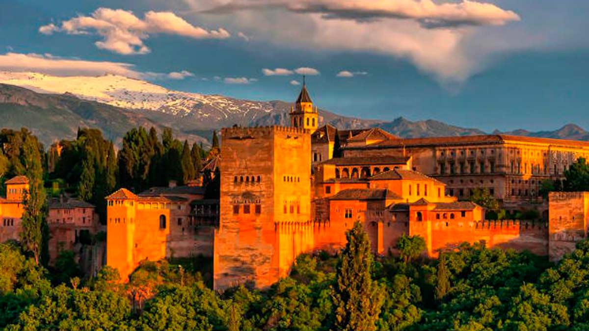 ¡Aprovecha! La Alhambra abre al público la Torre de la Pólvora